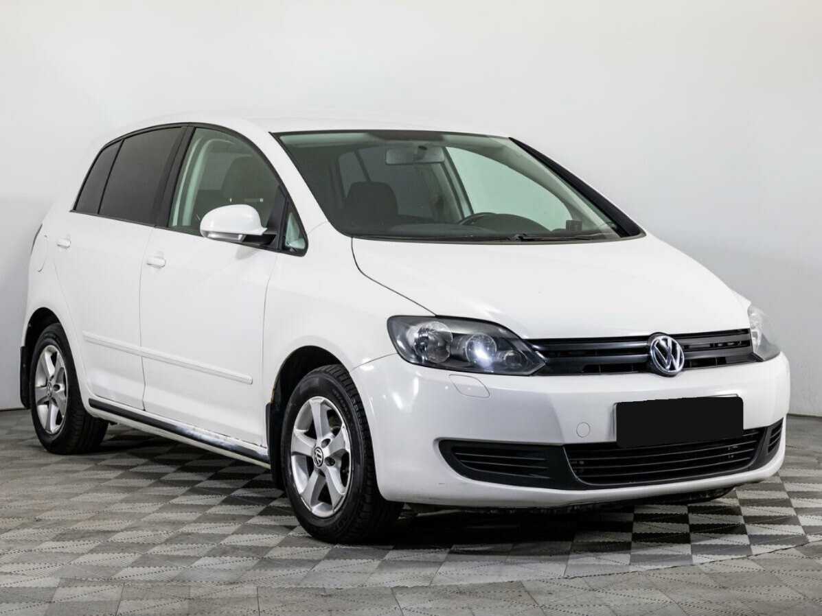 Volkswagen Golf Plus с пробегом — 2013 год. Фото: #2