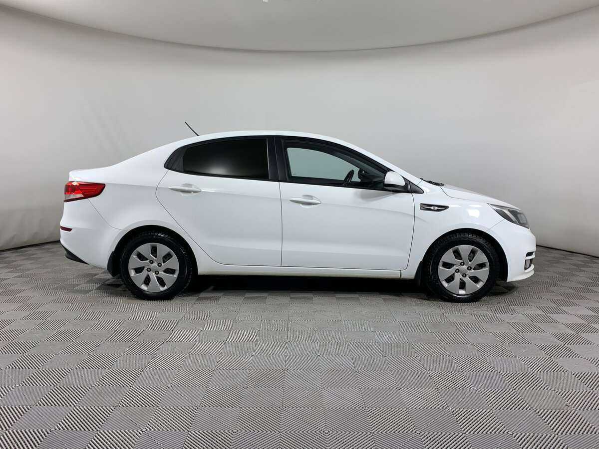 Kia Rio с пробегом — 2015 год. Фото: #3