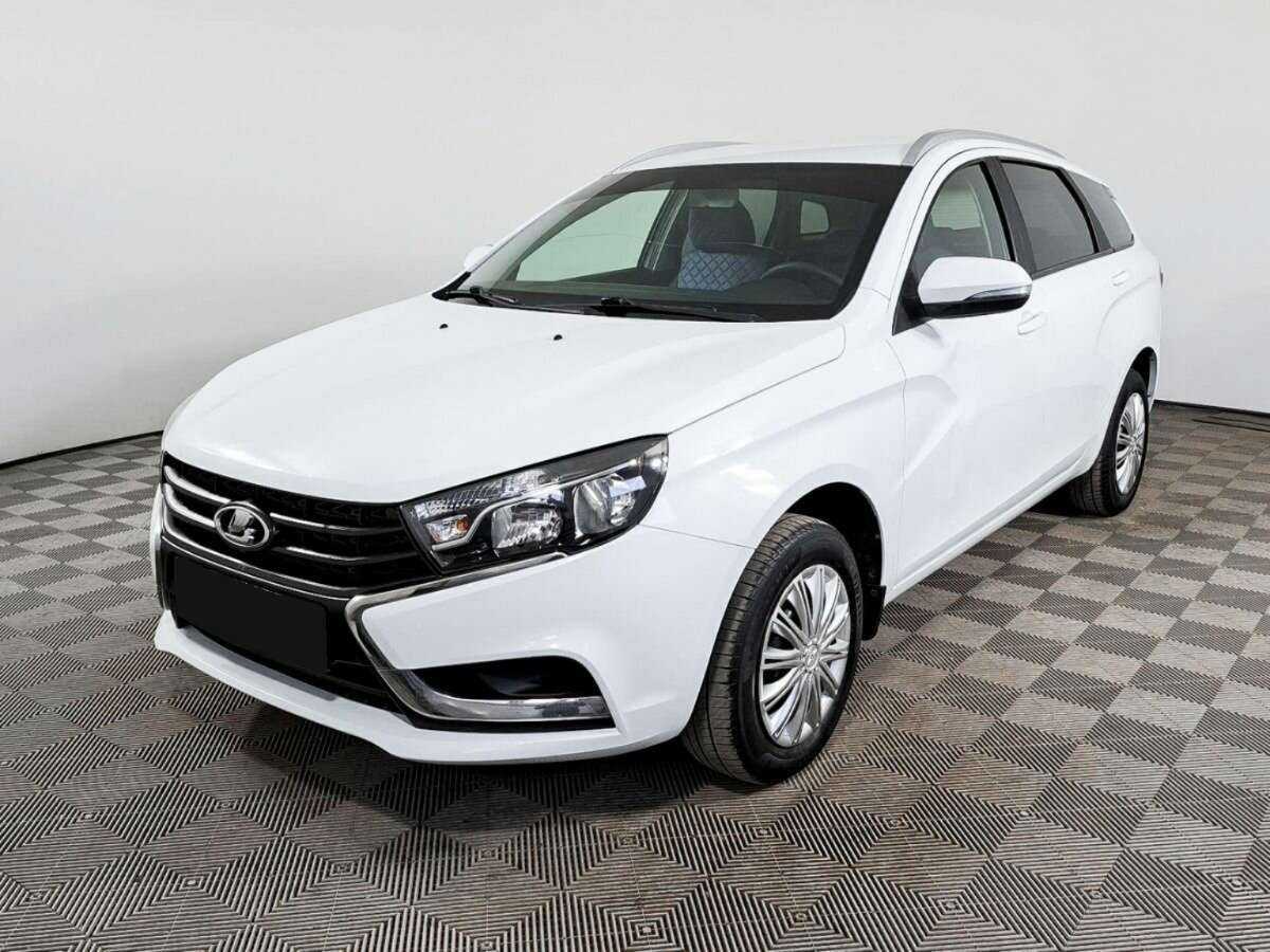 Lada (ВАЗ) Vesta с пробегом — 2018 год. Посмотреть фото