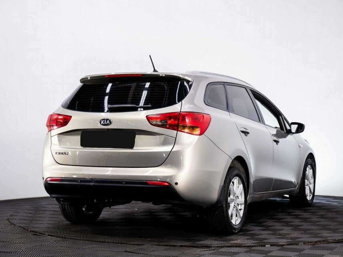 Kia Ceed с пробегом — 2013 год. Фото: #5