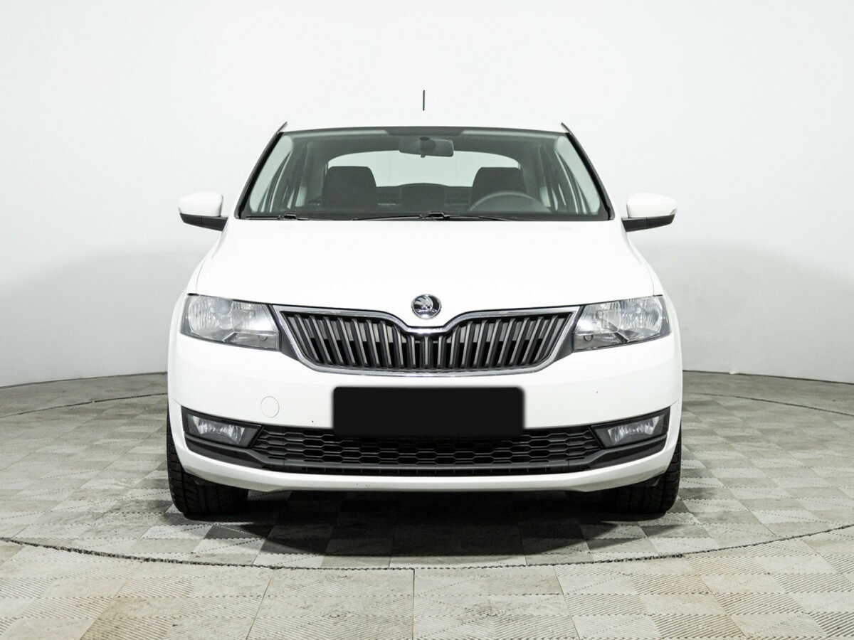 Skoda Rapid с пробегом — 2019 год. Фото: #1