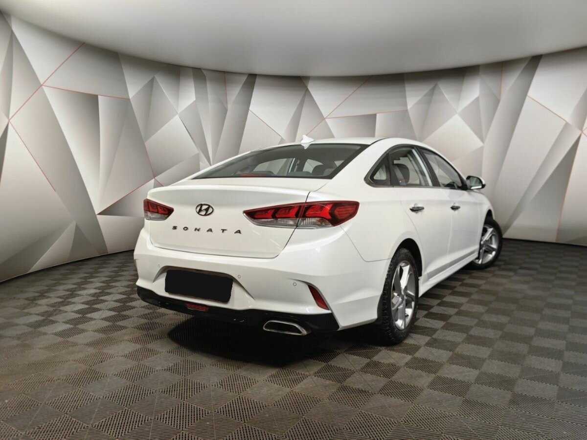 Hyundai Sonata с пробегом — 2018 год. Фото: #1