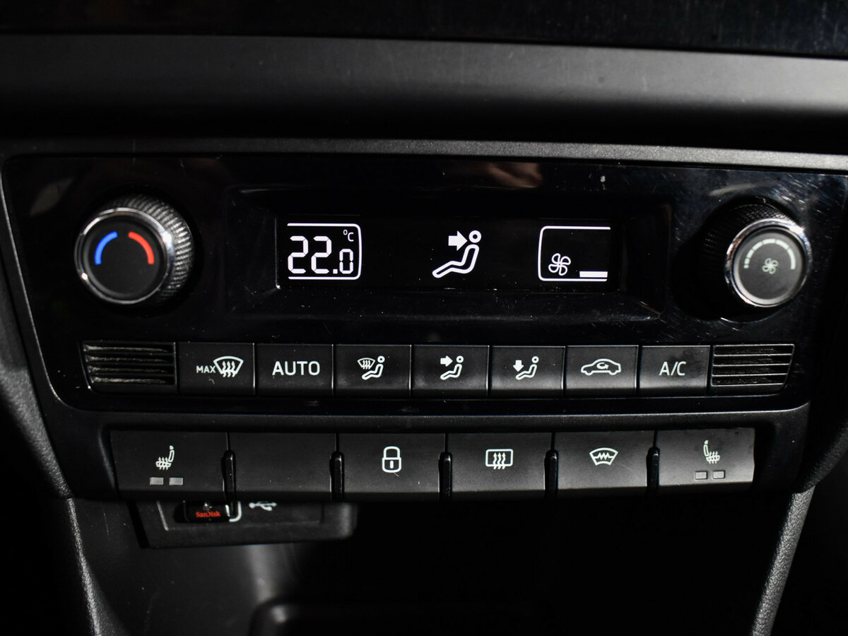 Skoda Rapid с пробегом — 2019 год. Фото: #15