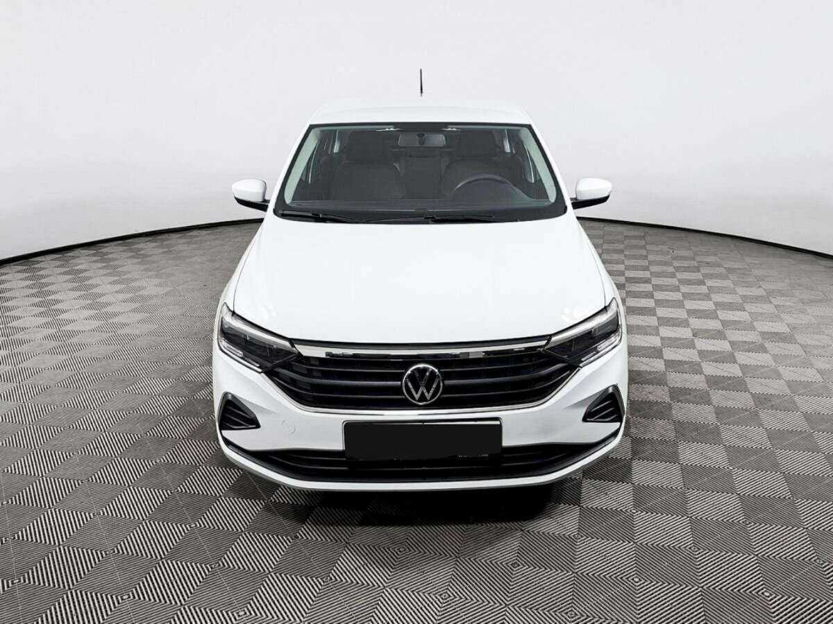 Volkswagen Polo с пробегом — 2021 год. Фото: #1