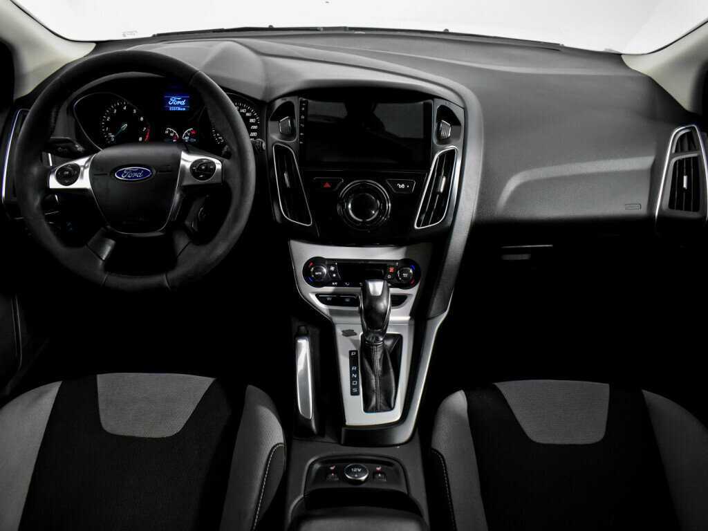Ford Focus с пробегом — 2013 год. Фото: #14