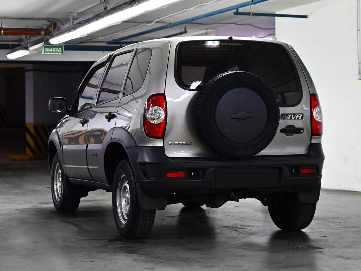 Chevrolet Niva с пробегом — 2014 год. Фото: #2