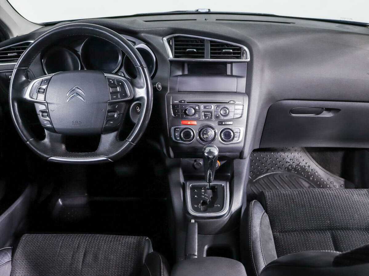 Citroen C4 с пробегом — 2012 год. Фото: #9