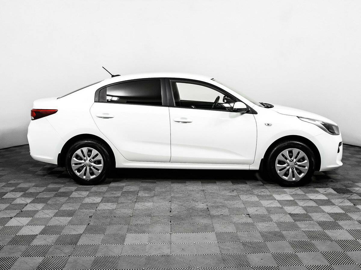 Kia Rio с пробегом — 2018 год. Фото: #3