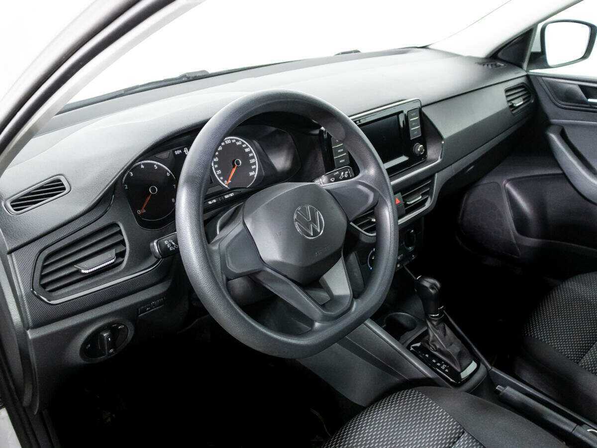 Volkswagen Polo с пробегом — 2021 год. Фото: #10