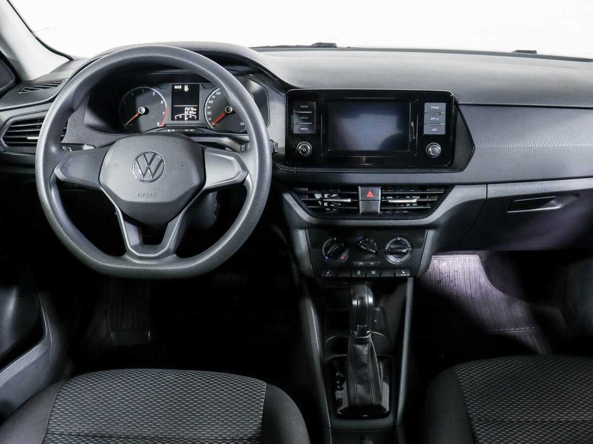 Volkswagen Polo с пробегом — 2021 год. Фото: #11