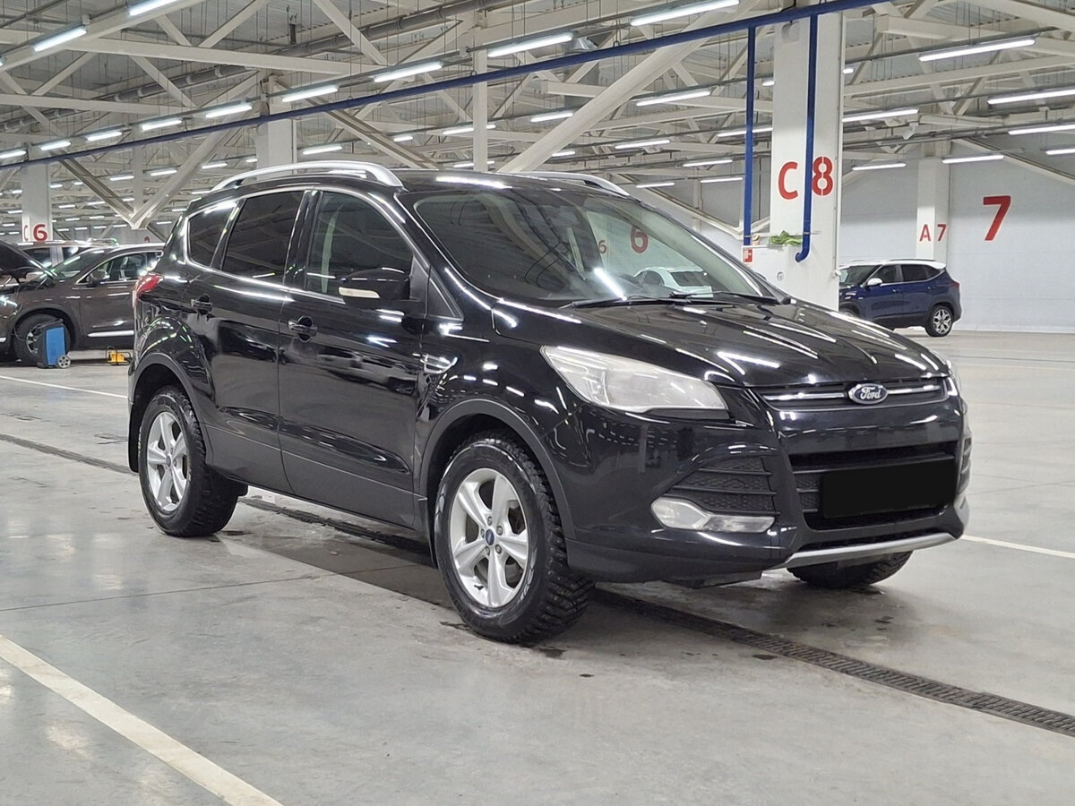 Ford Kuga с пробегом — 2013 год. Фото: #2