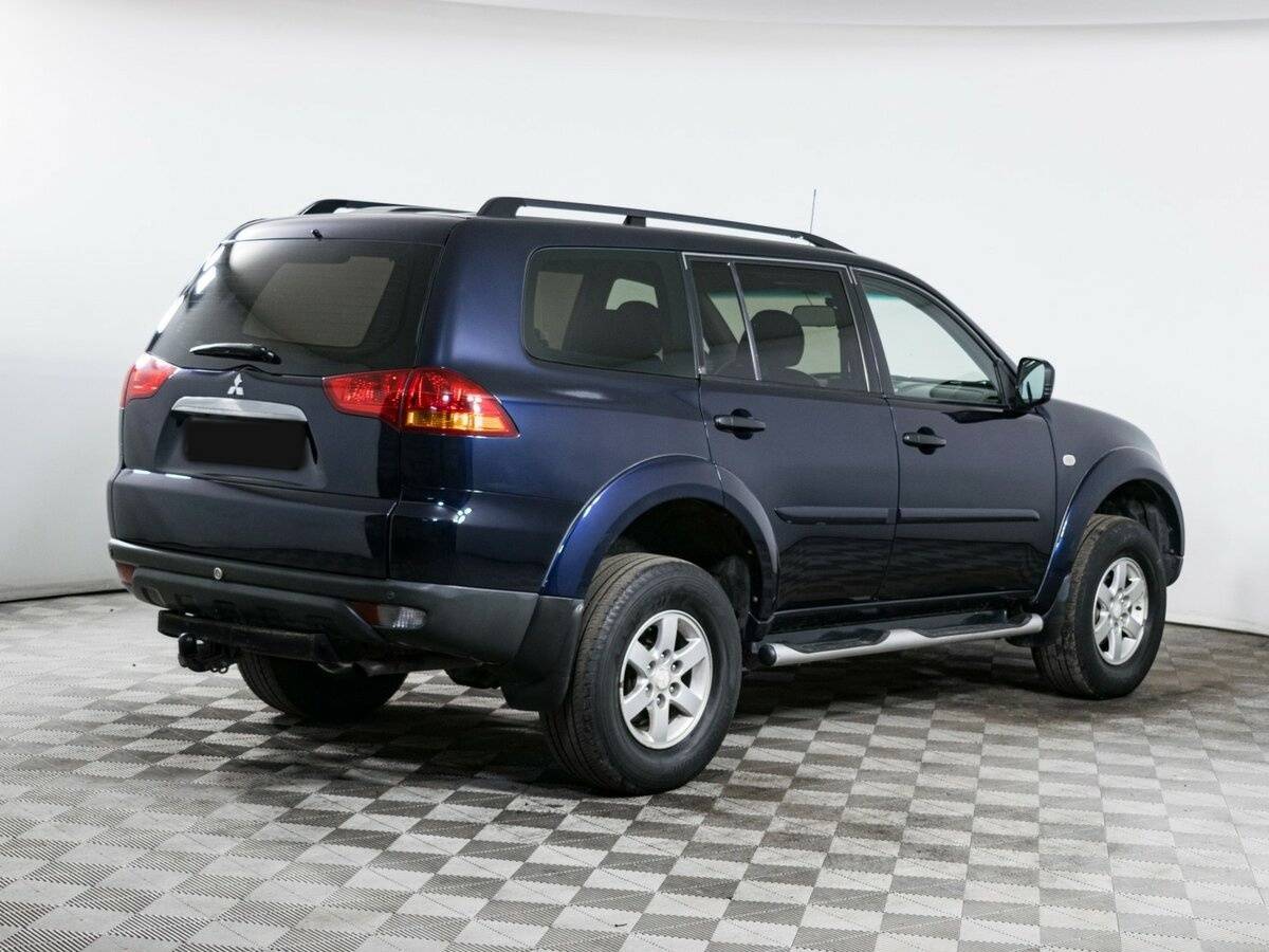 Mitsubishi Pajero Sport с пробегом — 2012 год. Фото: #4