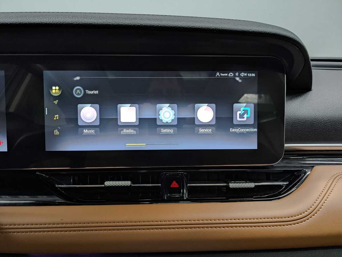 FAW Bestune T99 с пробегом — 2023 год. Фото: #16