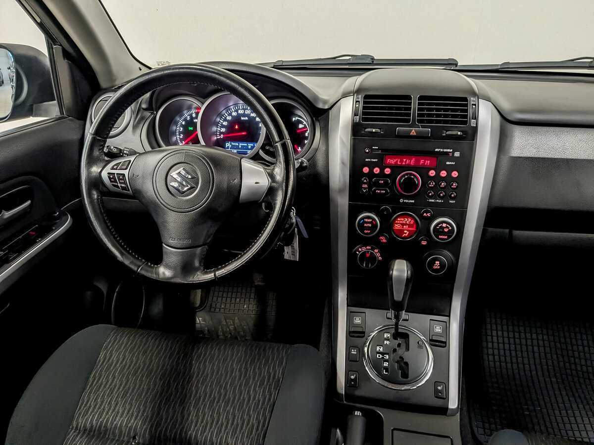 Suzuki Grand Vitara с пробегом — 2012 год. Фото: #26