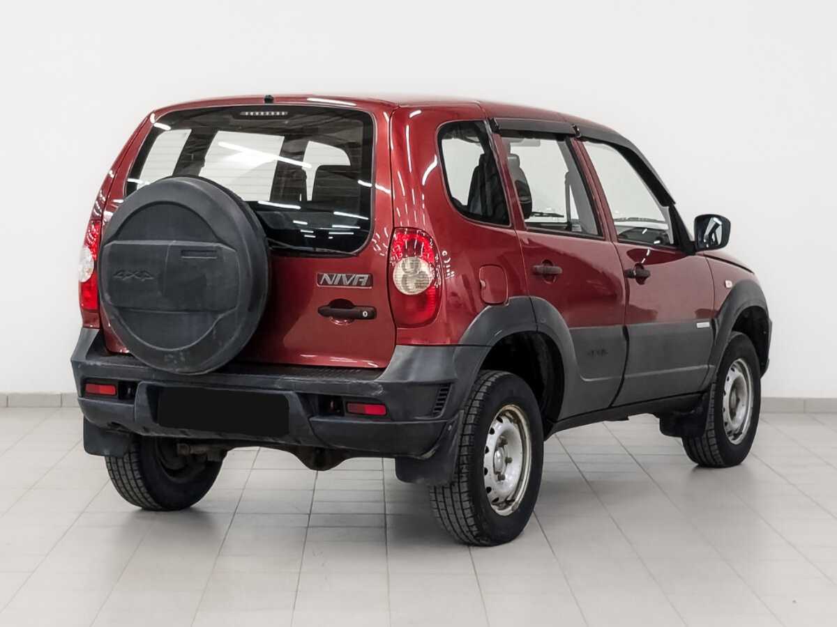 Chevrolet Niva с пробегом — 2015 год. Фото: #4