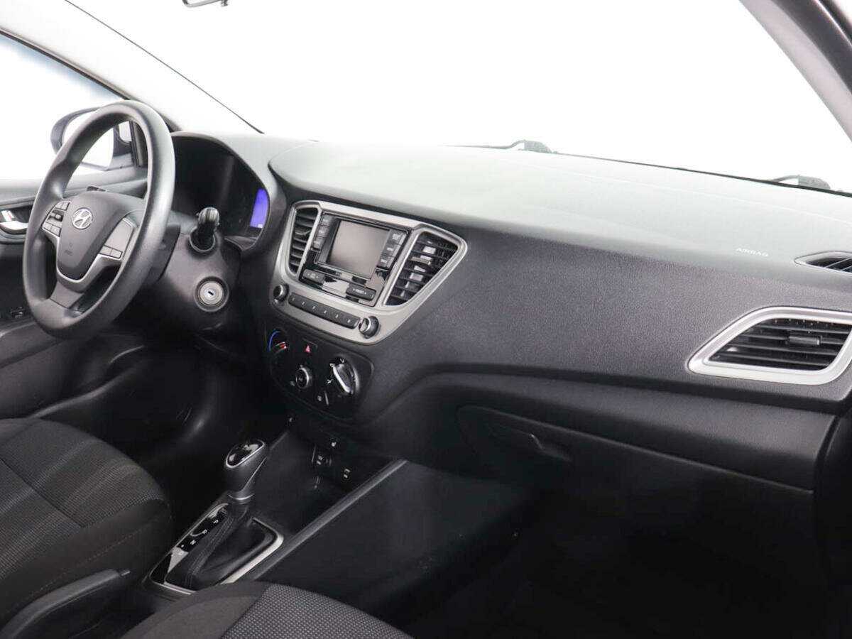Hyundai Solaris с пробегом — 2021 год. Фото: #9