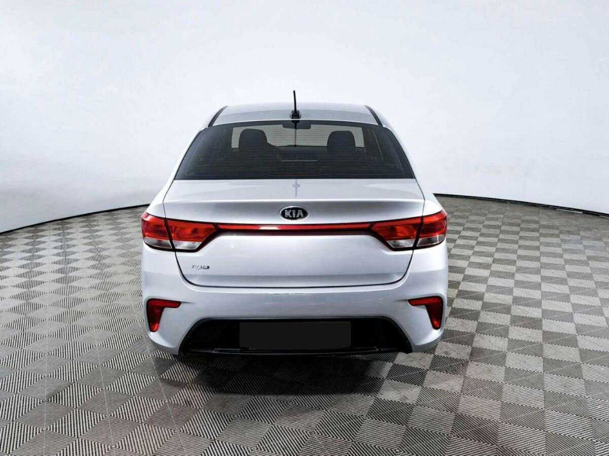 Kia Rio с пробегом — 2017 год. Фото: #5