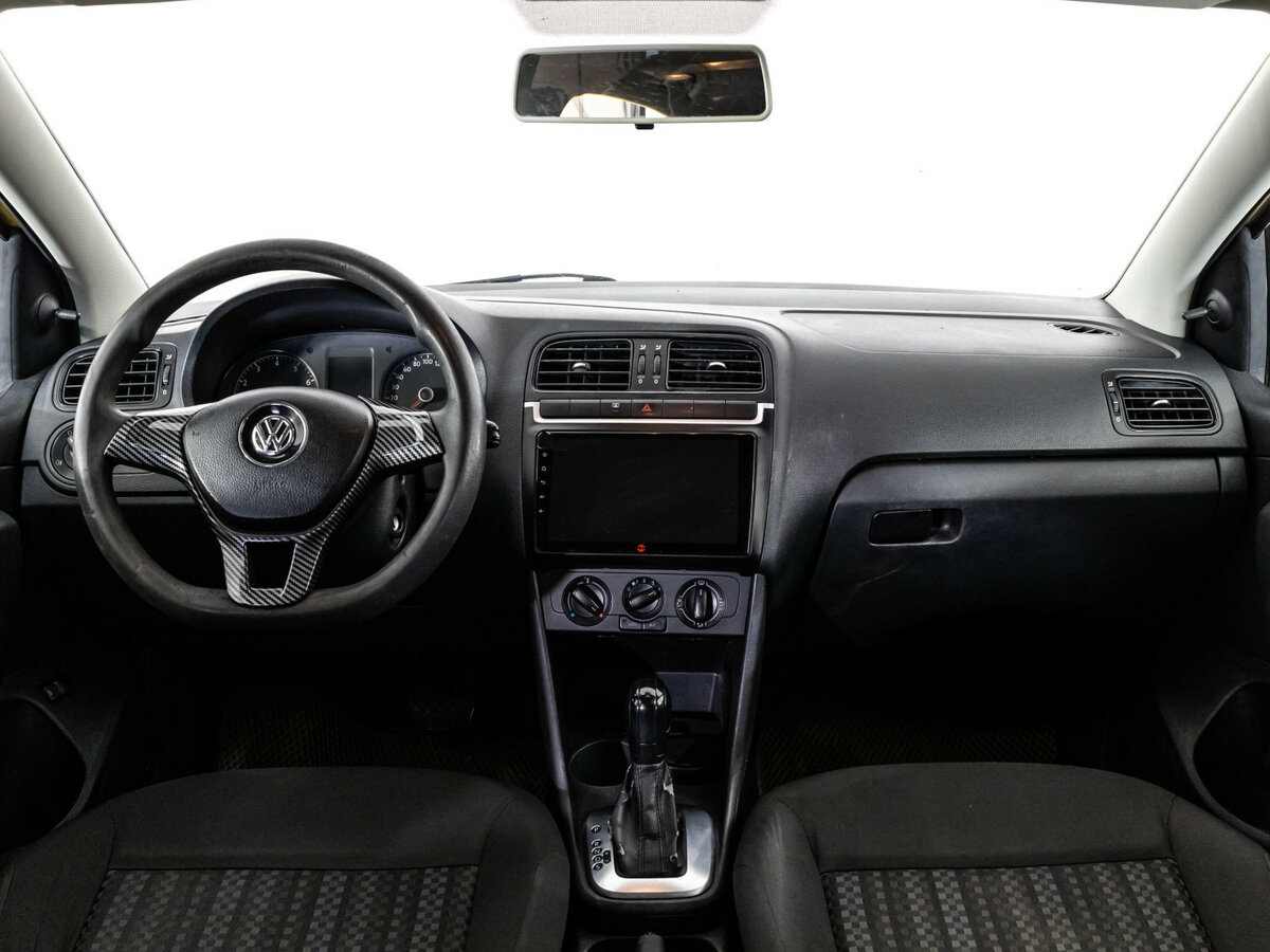 Volkswagen Polo с пробегом — 2018 год. Фото: #7