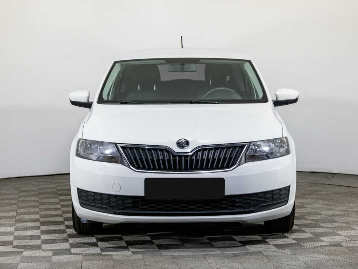 Skoda Rapid с пробегом — 2018 год. Фото: #1