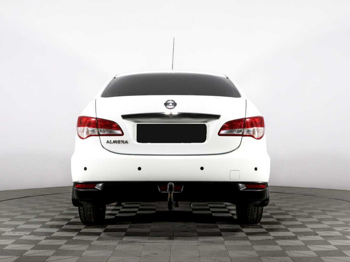 Nissan Almera с пробегом — 2015 год. Фото: #4