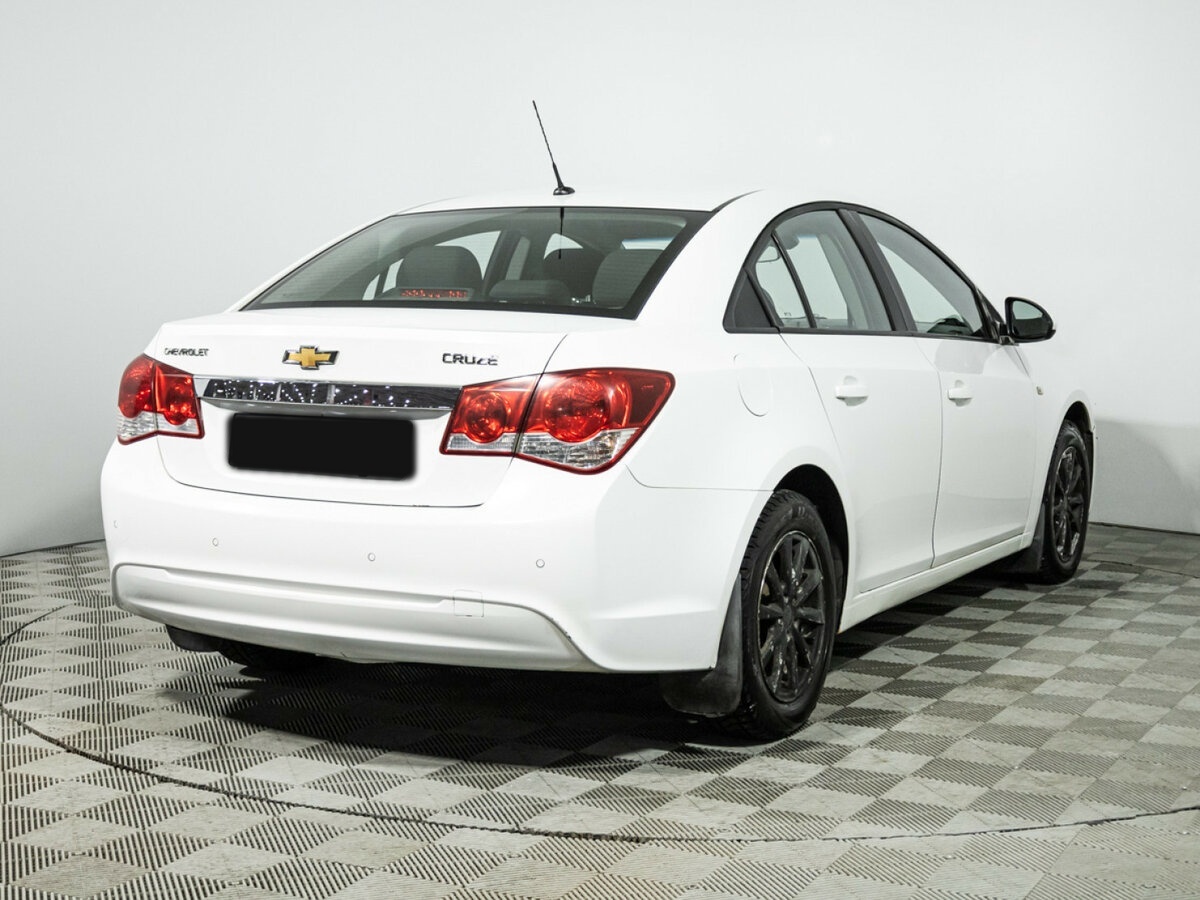 Chevrolet Cruze с пробегом — 2013 год. Фото: #4