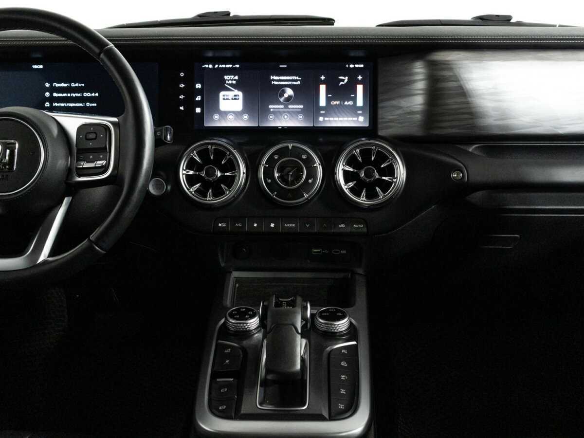 Tank 300 с пробегом — 2022 год. Фото: #13