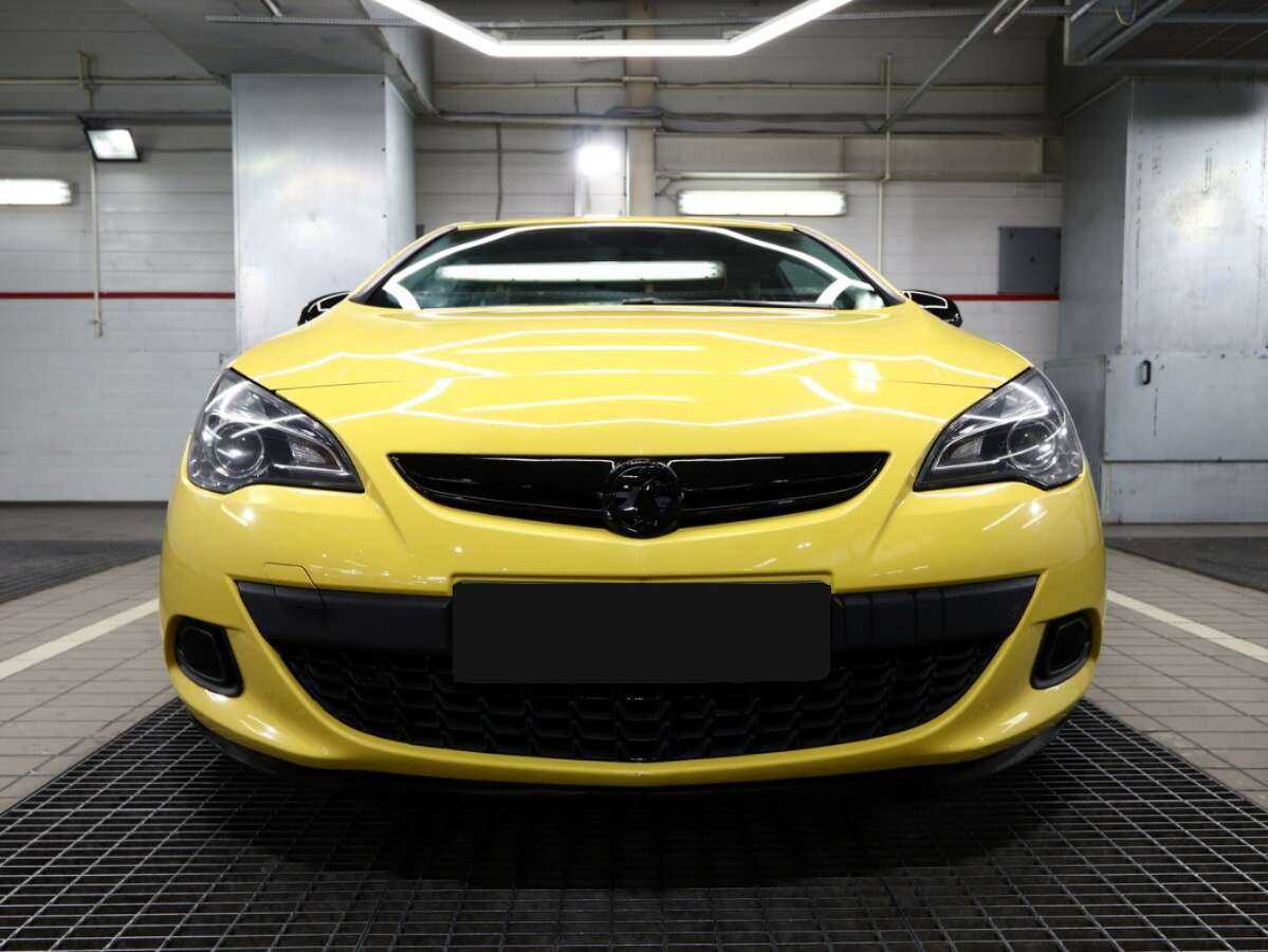 Opel Astra с пробегом — 2014 год. Фото: #1