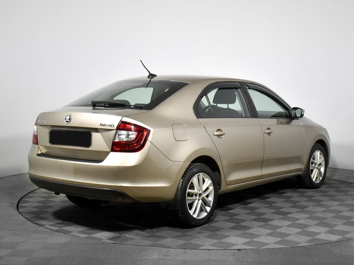 Skoda Rapid с пробегом — 2019 год. Фото: #4