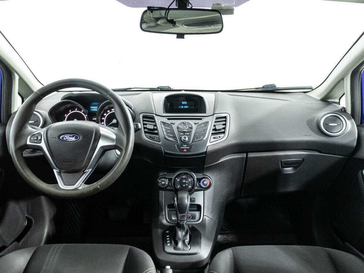 Ford Fiesta с пробегом — 2016 год. Фото: #12