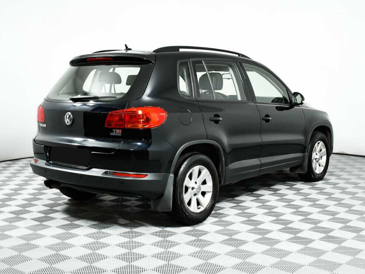 Volkswagen Tiguan с пробегом — 2012 год. Фото: #4