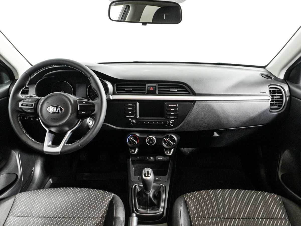 Kia Rio с пробегом — 2017 год. Фото: #12