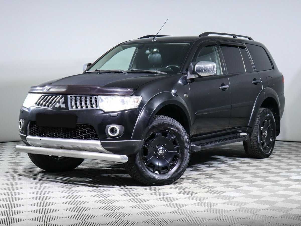 Mitsubishi Pajero Sport с пробегом — 2012 год. Фото: #0