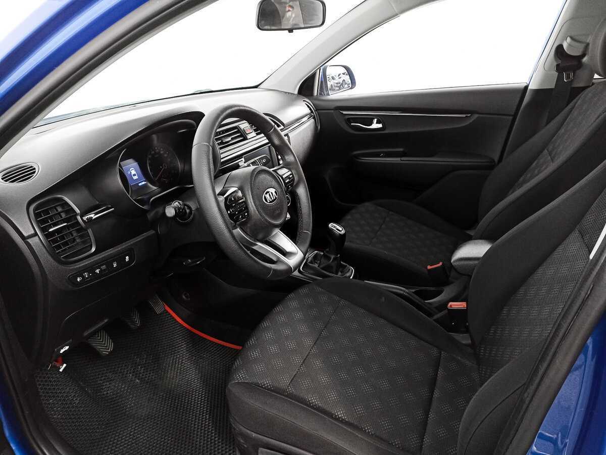 Kia Rio с пробегом — 2017 год. Фото: #13