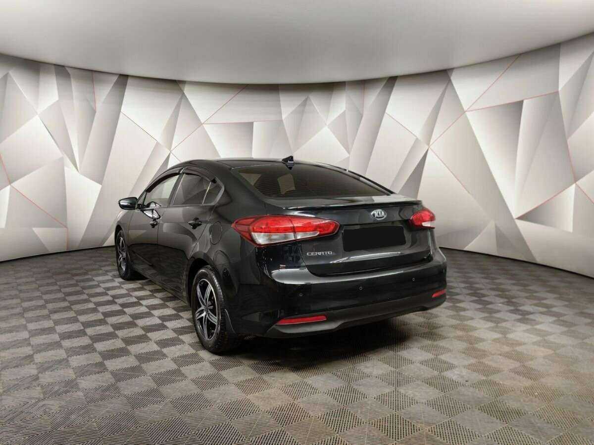 Kia Cerato с пробегом — 2018 год. Фото: #3