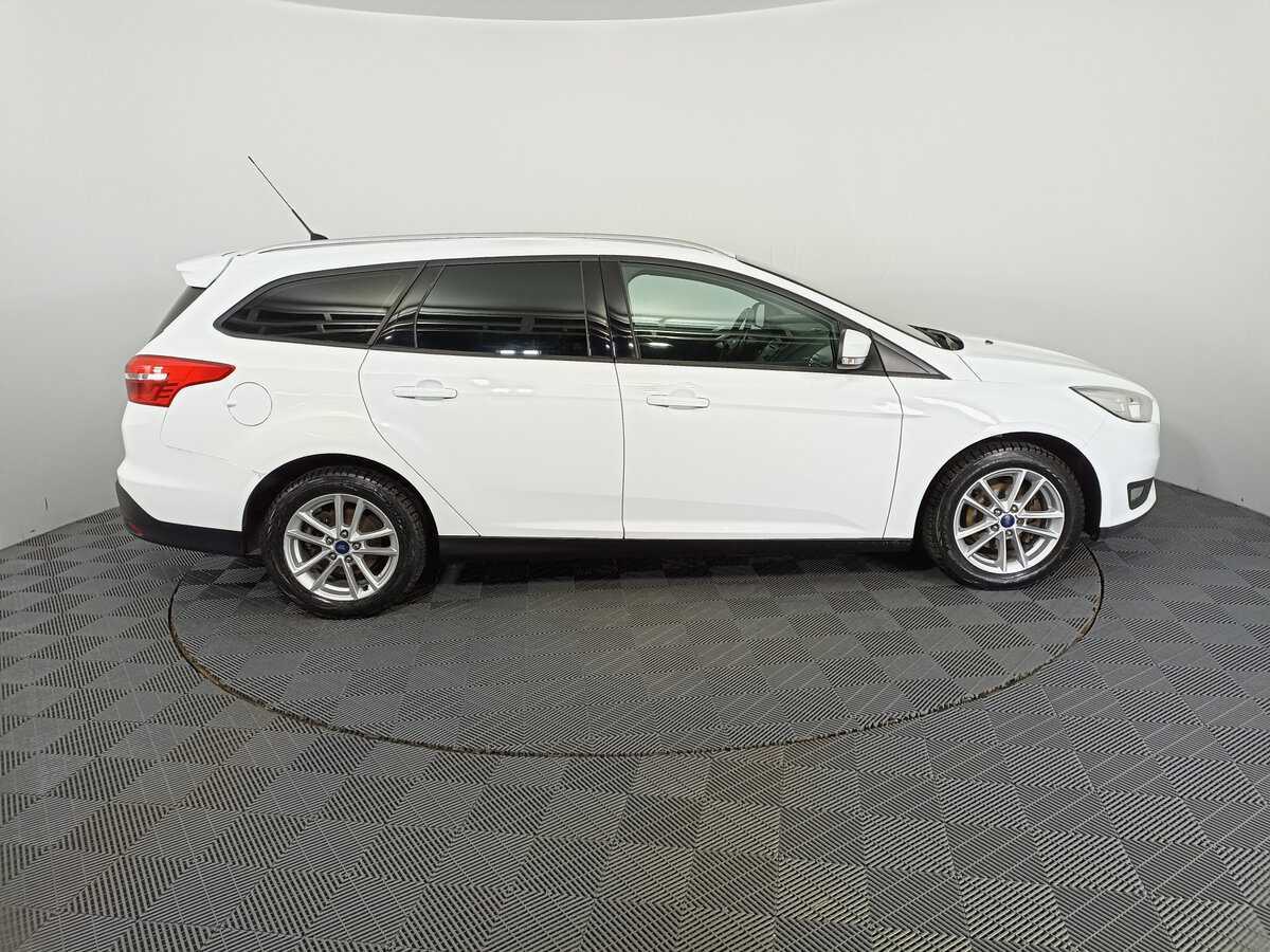 Ford Focus с пробегом — 2015 год. Фото: #3