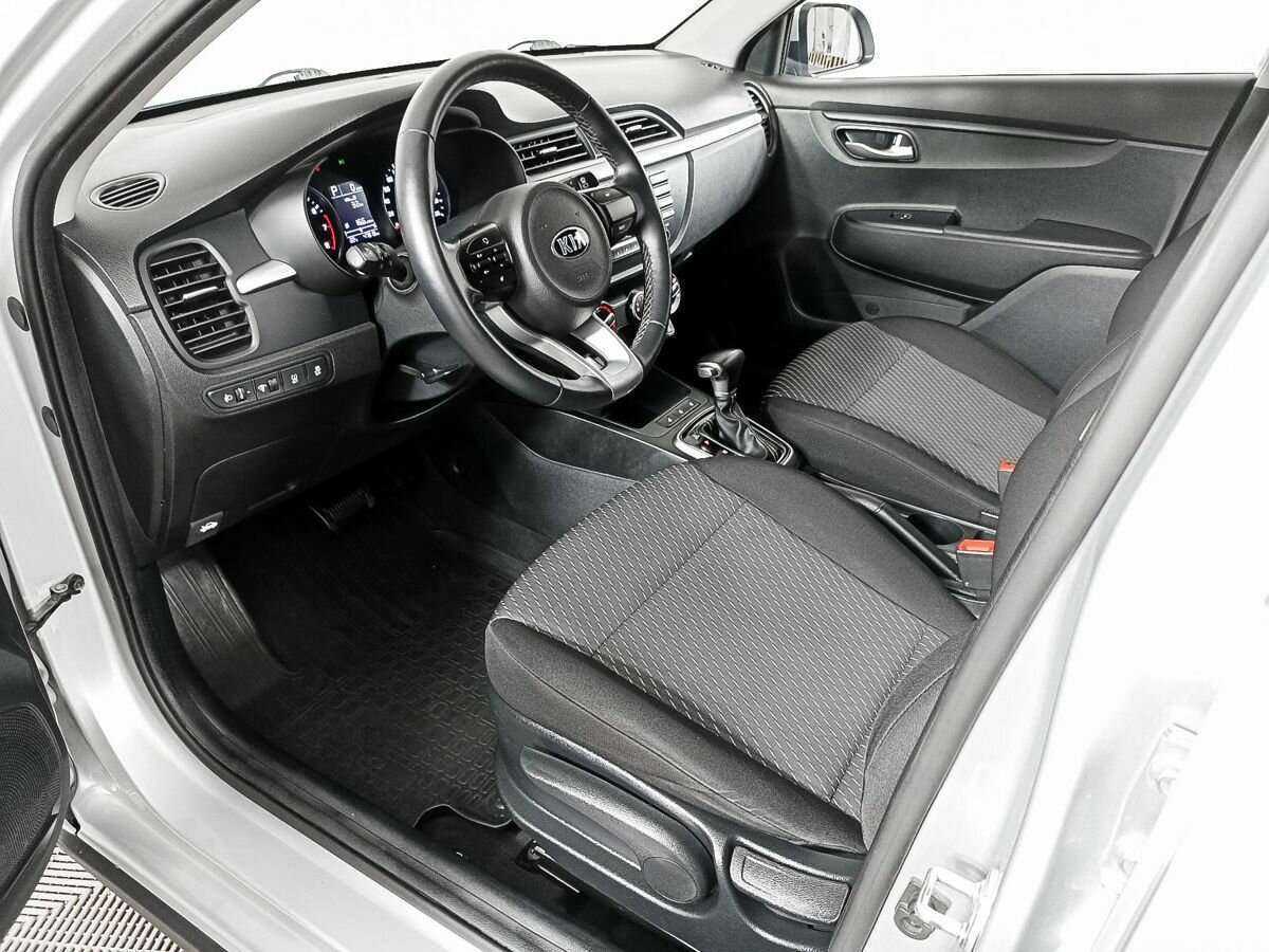 Kia Rio с пробегом — 2020 год. Фото: #13