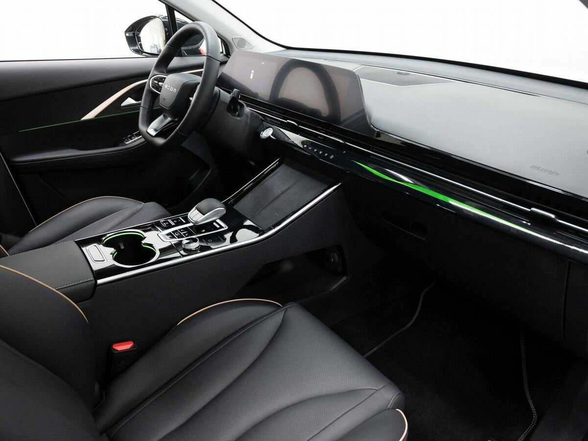 OMODA C5 с пробегом — 2023 год. Фото: #11