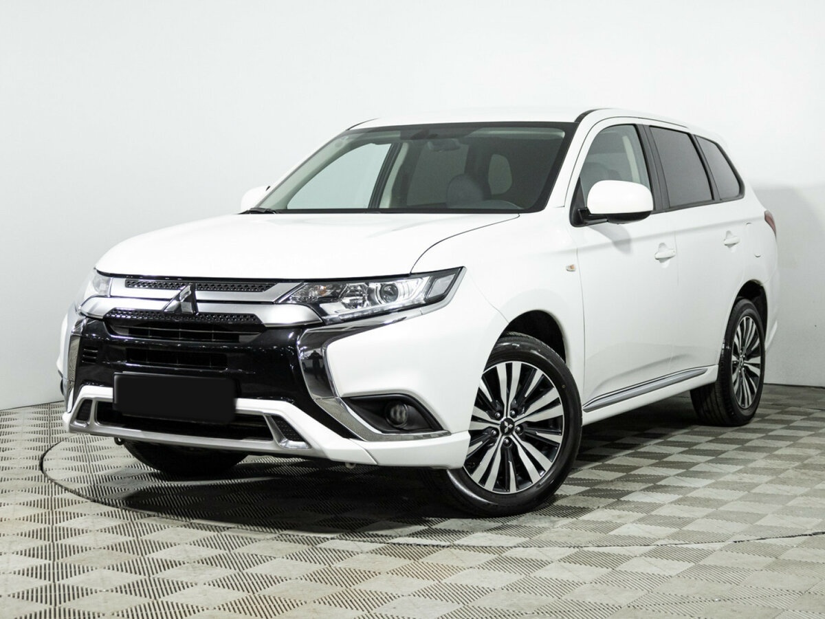 Mitsubishi Outlander с пробегом — 2022 год. Фото: #0