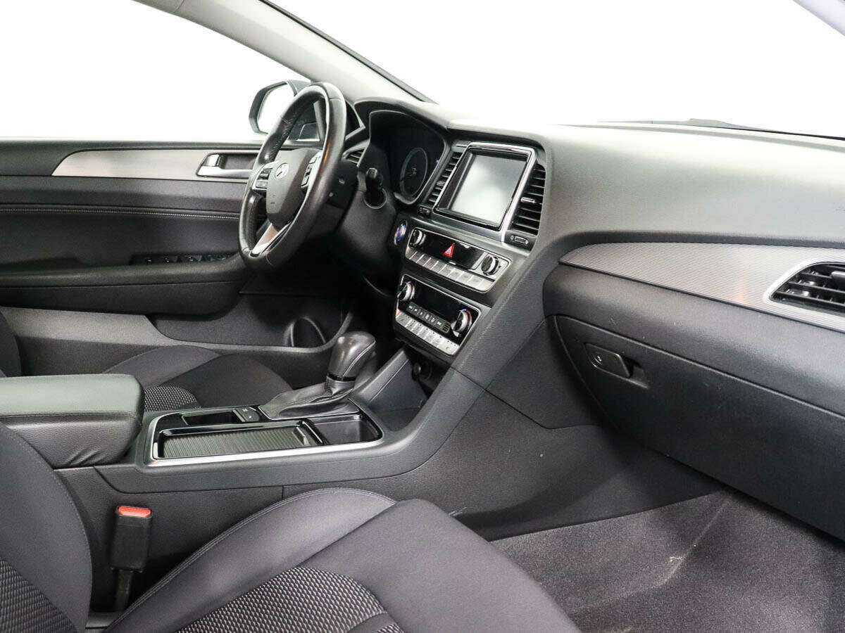 Hyundai Sonata с пробегом — 2018 год. Фото: #6