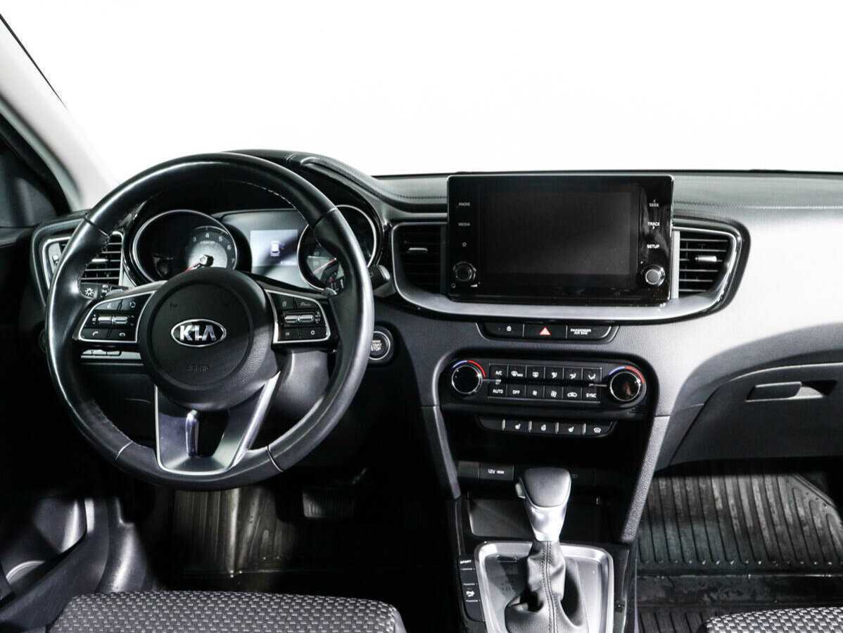 Kia Ceed с пробегом — 2020 год. Фото: #9