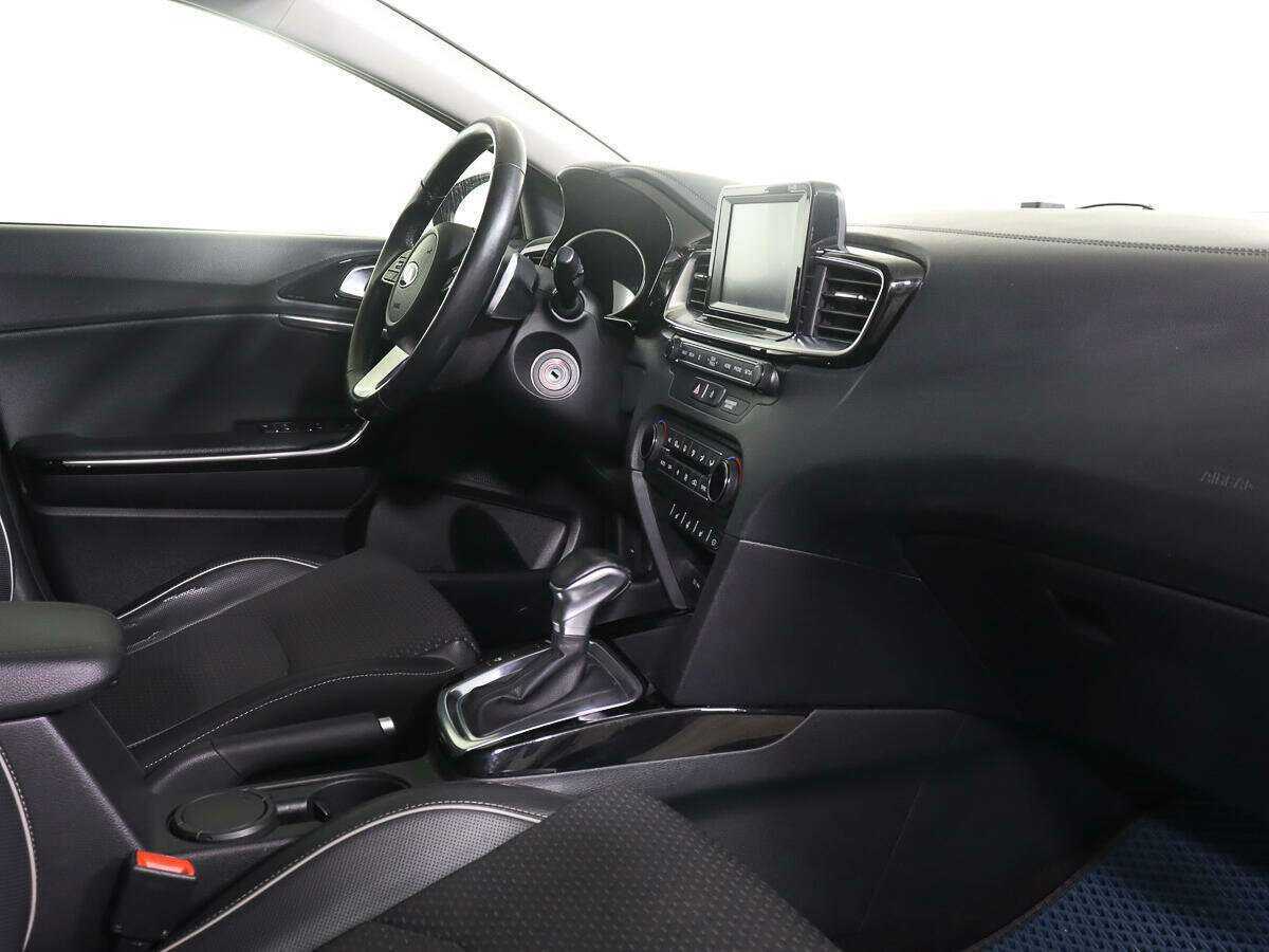 Kia Ceed с пробегом — 2018 год. Фото: #7