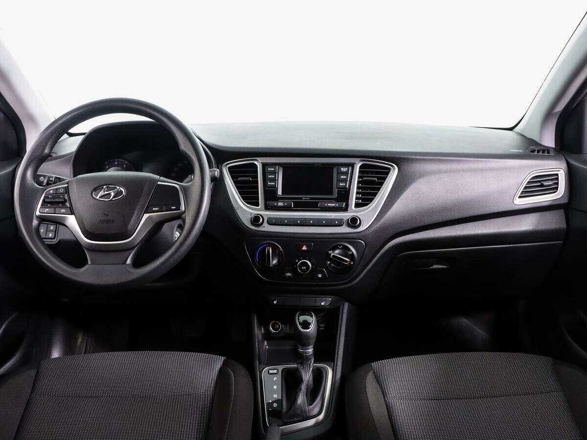 Hyundai Solaris с пробегом — 2020 год. Фото: #9