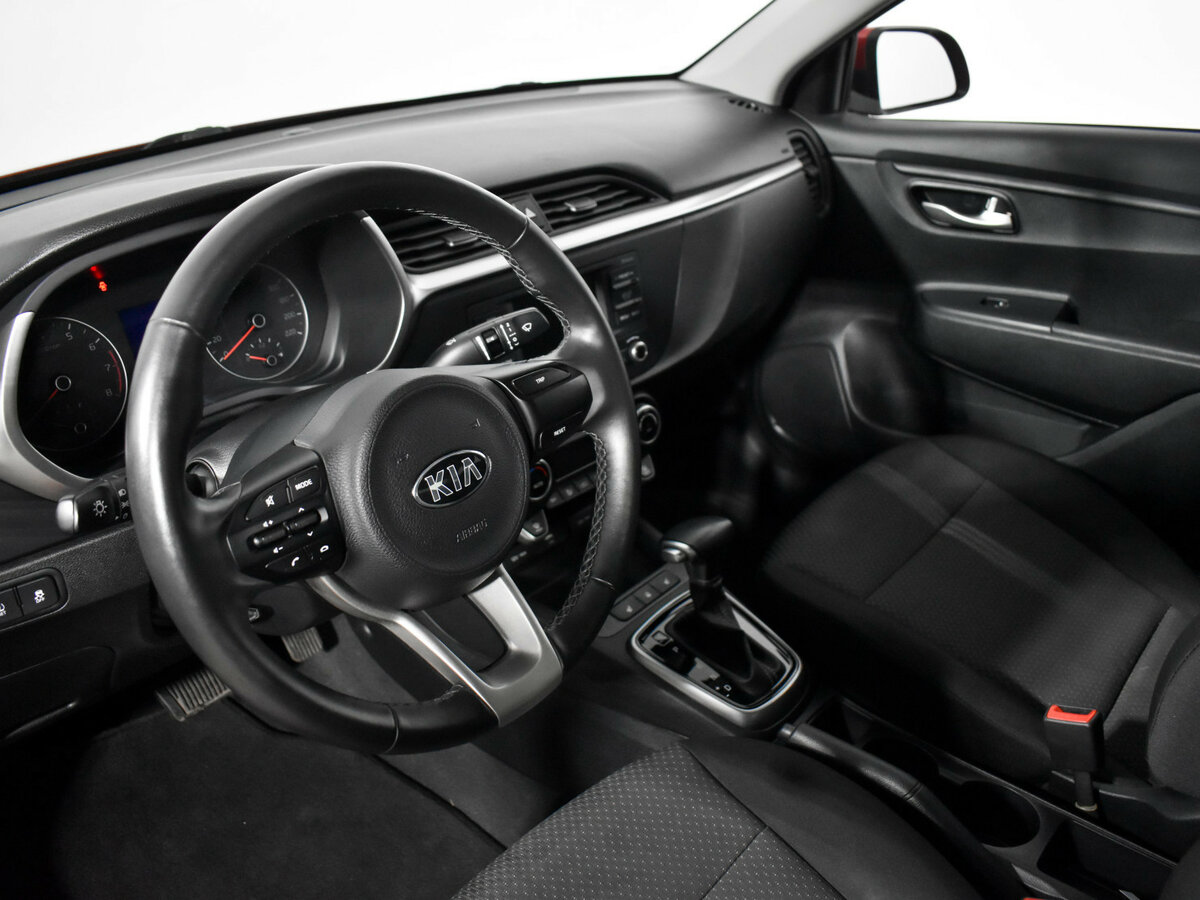 Kia Rio с пробегом — 2021 год. Фото: #8