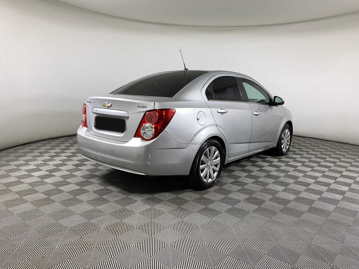 Chevrolet Aveo с пробегом — 2014 год. Фото: #4