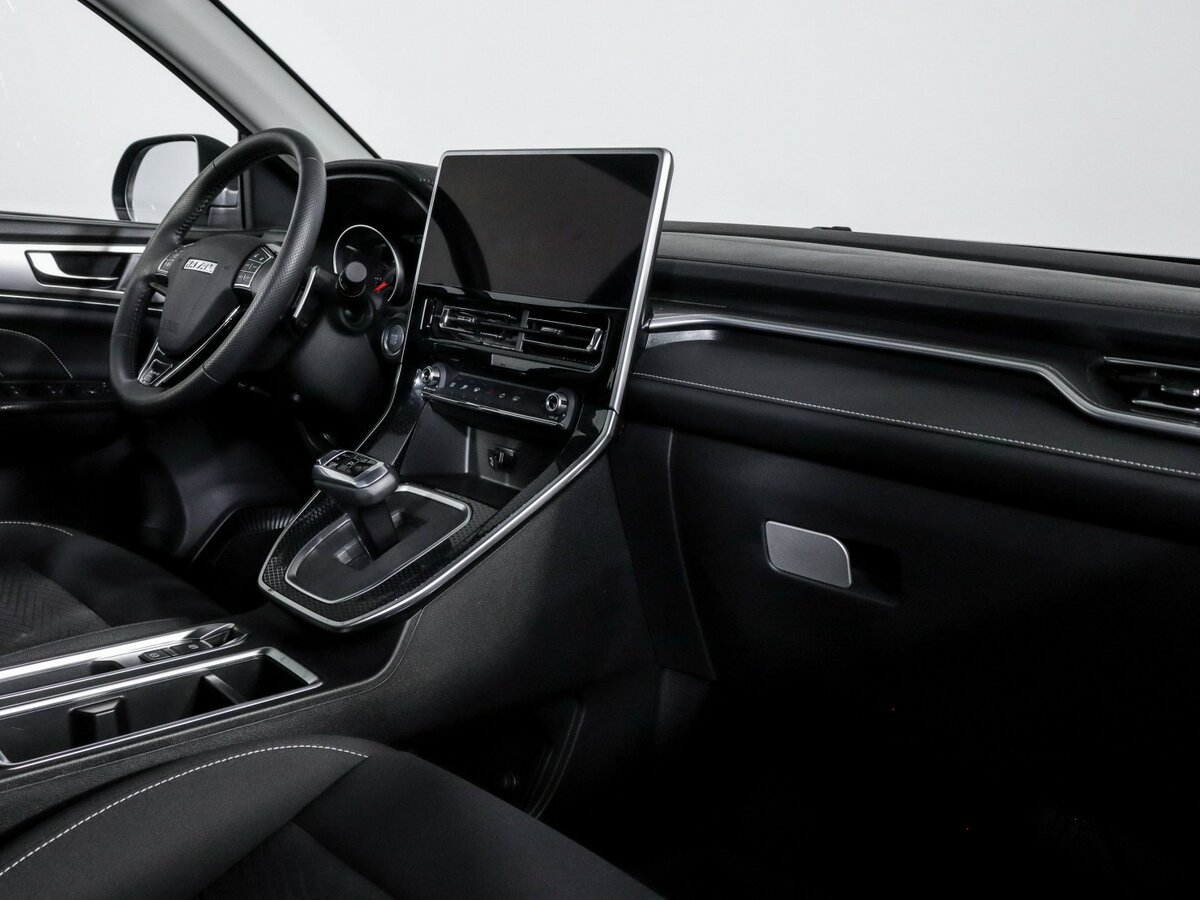 Haval M6 с пробегом — 2024 год. Фото: #6