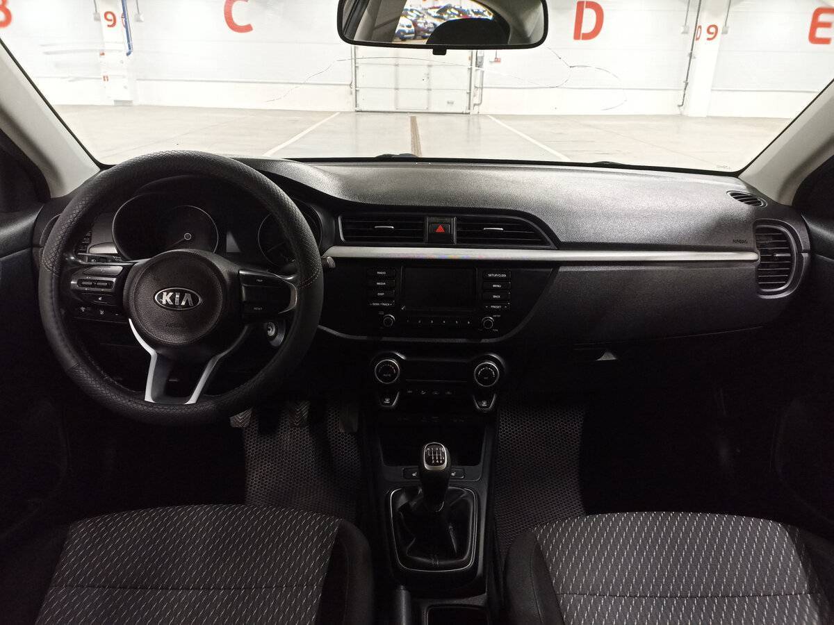 Kia Rio с пробегом — 2018 год. Фото: #13