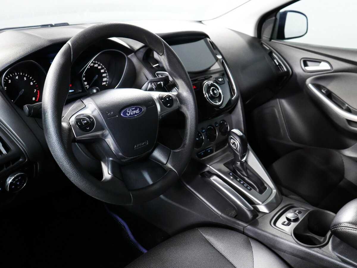 Ford Focus с пробегом — 2012 год. Фото: #10