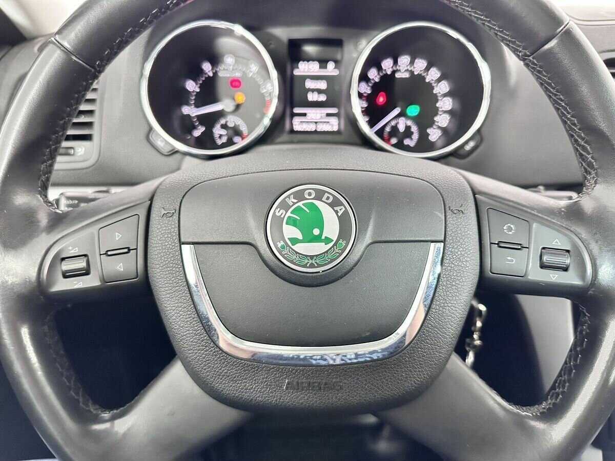Skoda Yeti с пробегом — 2012 год. Фото: #10