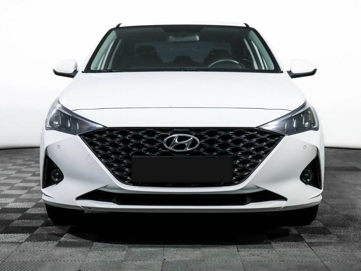 Hyundai Solaris с пробегом — 2021 год. Фото: #1