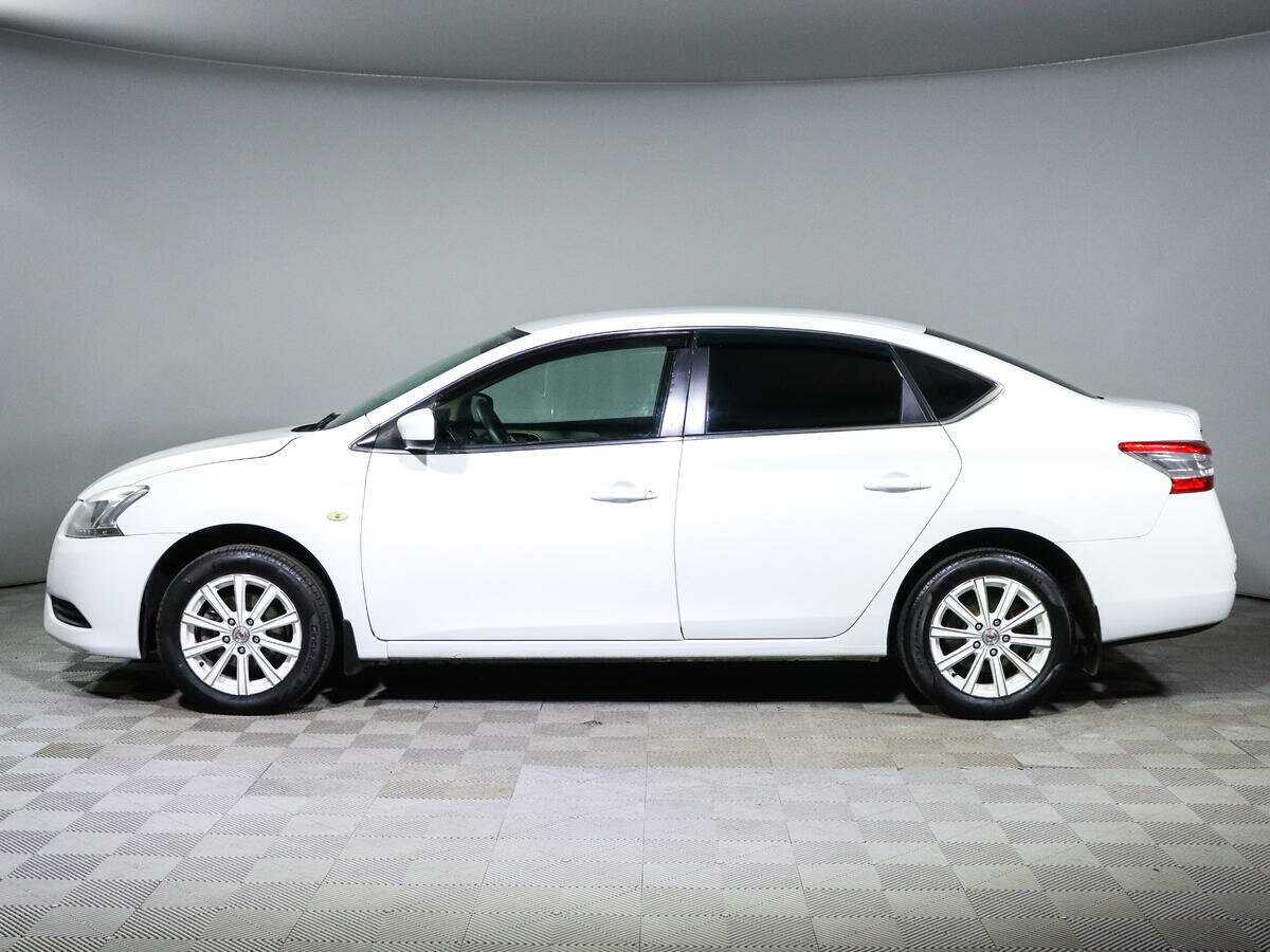 Nissan Sentra с пробегом — 2015 год. Фото: #7